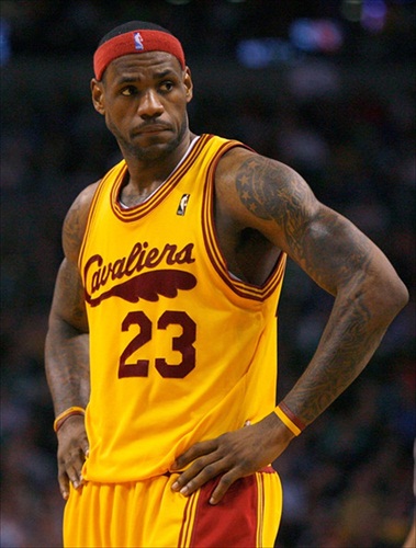 Cleveland Cavaliers Yellow Throwback Alternate Jersey uniform cleveland cavaliers 